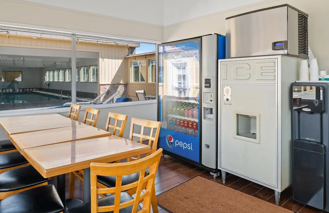 El Castell Motel-1